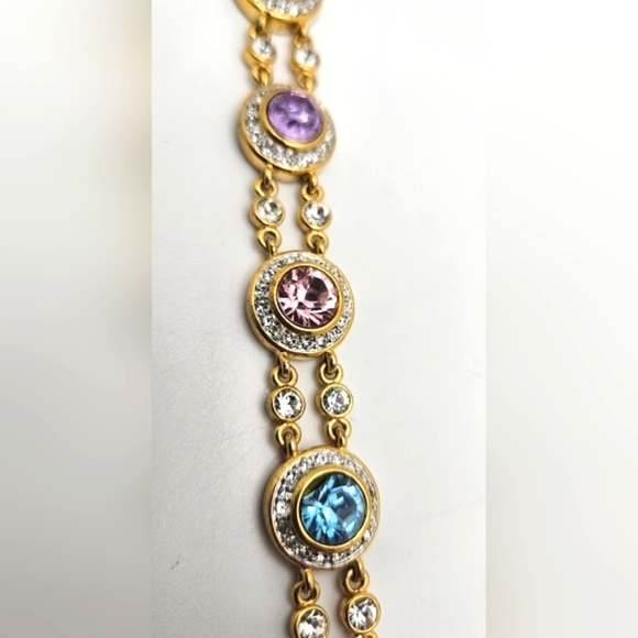 π’3/$19π’ Gorgeous Multicolor Pastels Gold Tone Toggle Halo Bezel Bracelet 7in - Picture 6 of 10